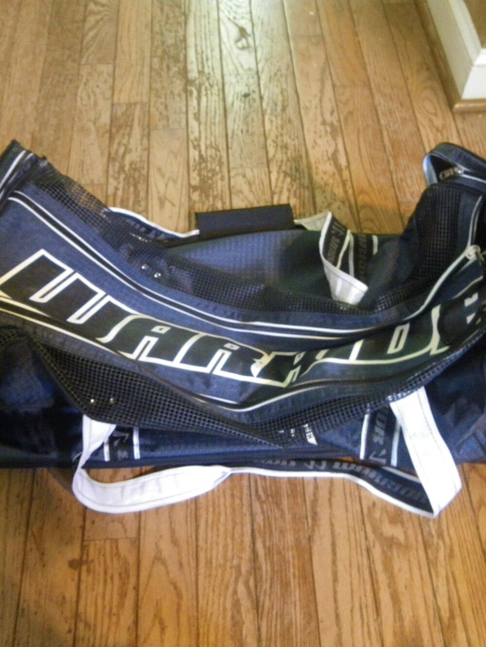 Warrior Kronik Large Wheeled Hockey Duffel Equipment Travel Bag w/ Funk Off Fan
